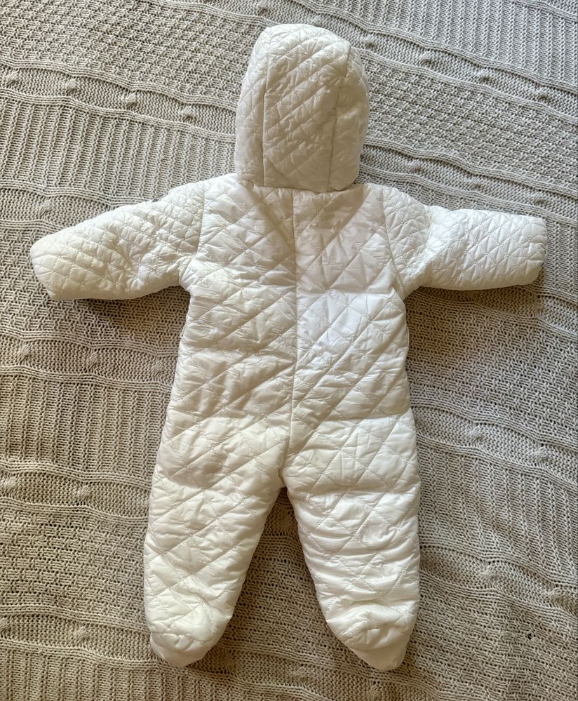 Космонавт за бебе Moncler