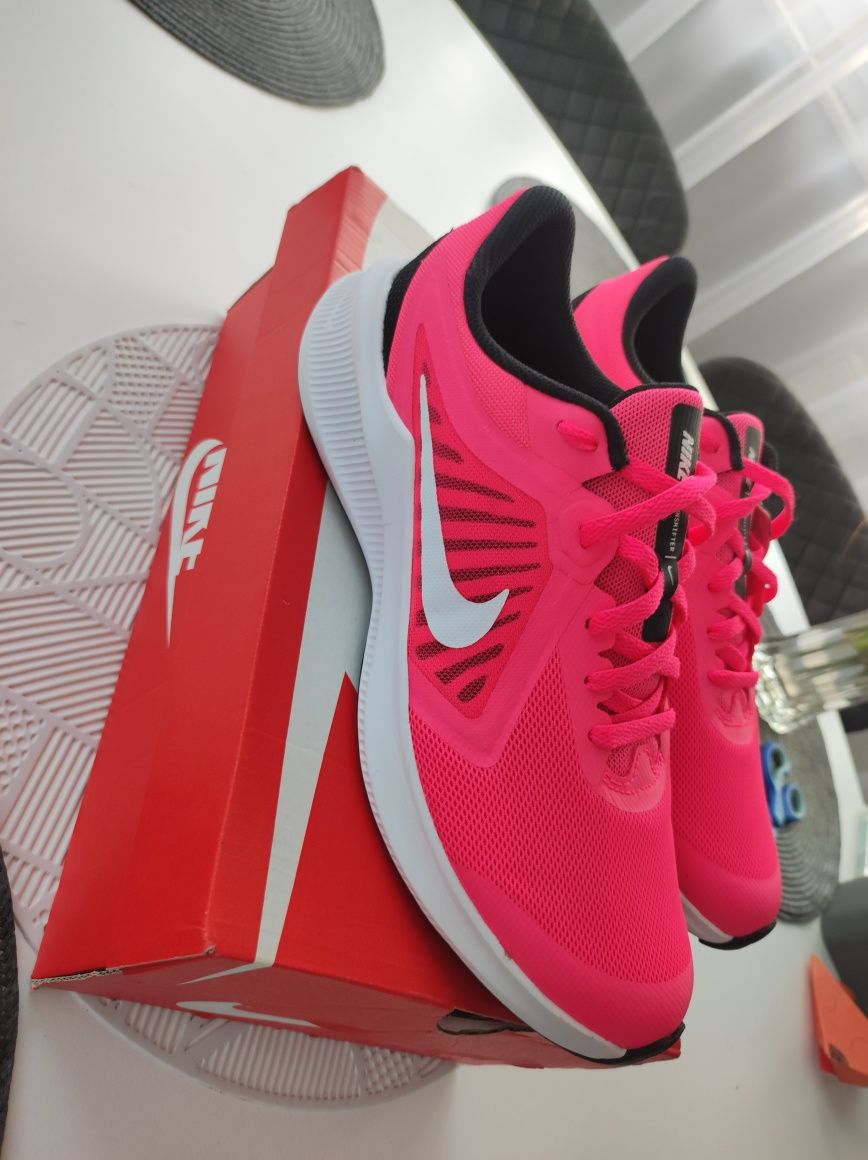 Nike Downshifter Pink/mărimea 40