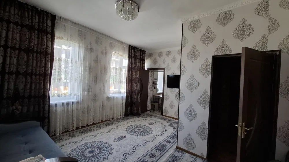 Продаю 2-х комнатную квартиру на Сергели 6а