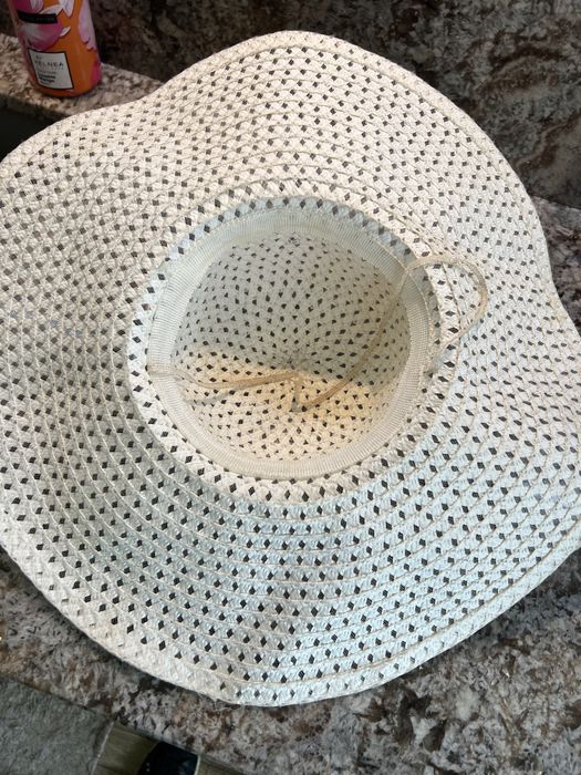 Шапка за плаж