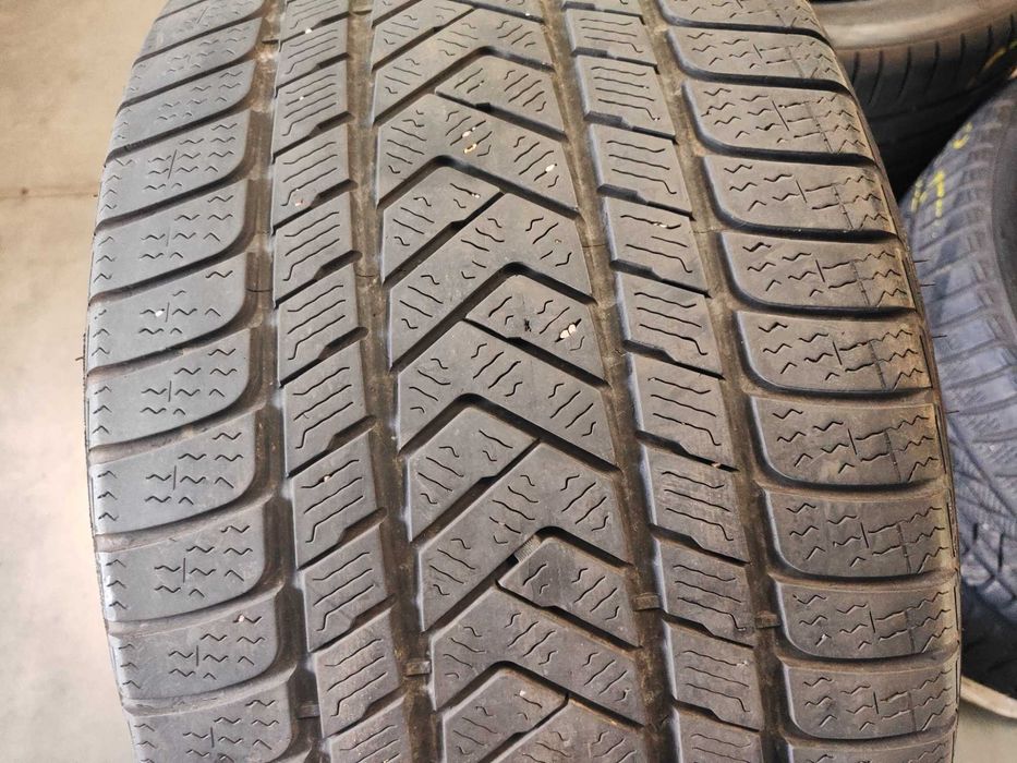 2бр. зимни гуми 315/30/21 Pirelli