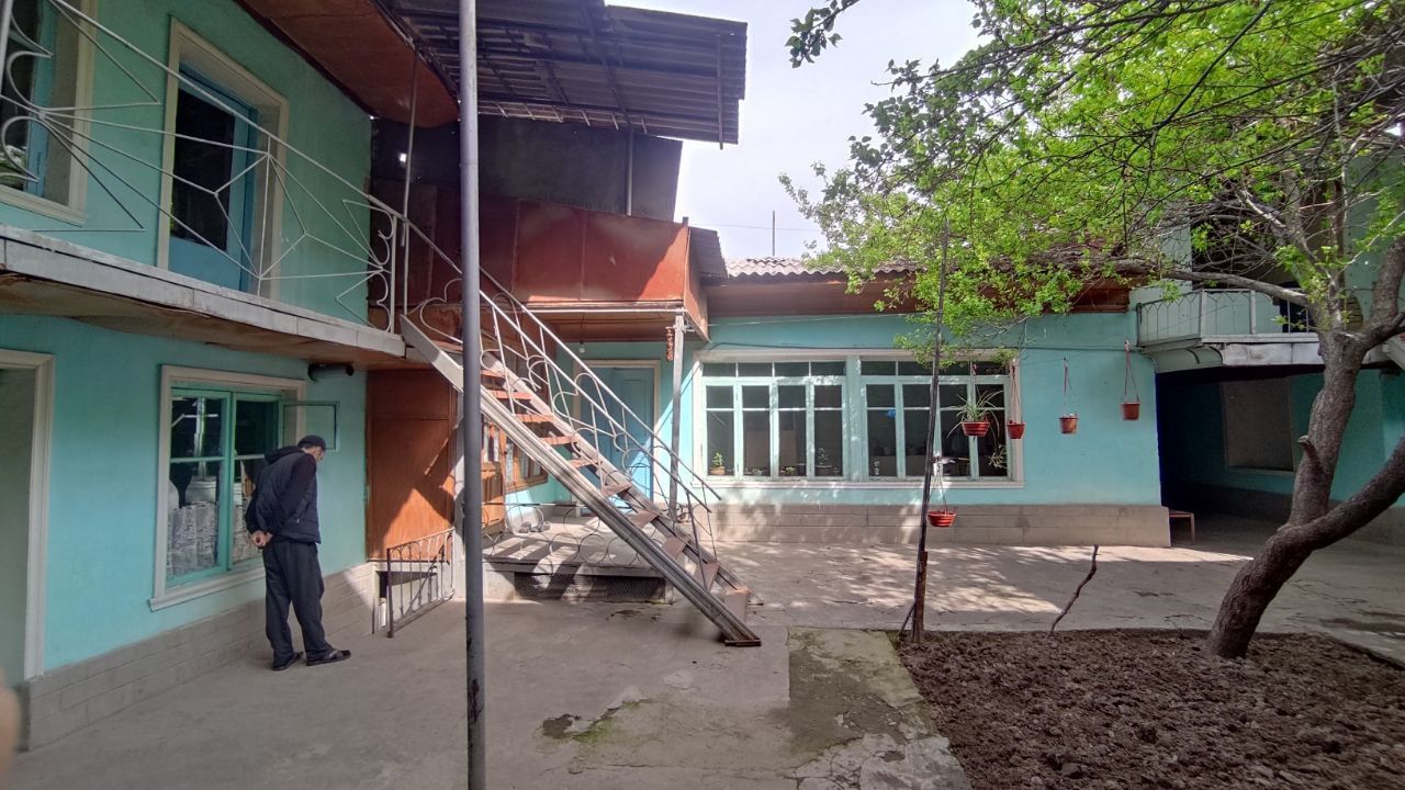 Uy sotiladi sroʻchniy