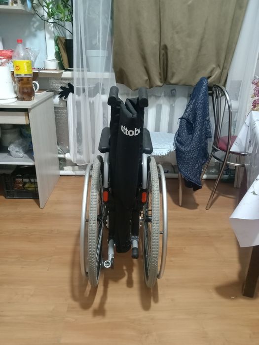 Коляска инвалидная