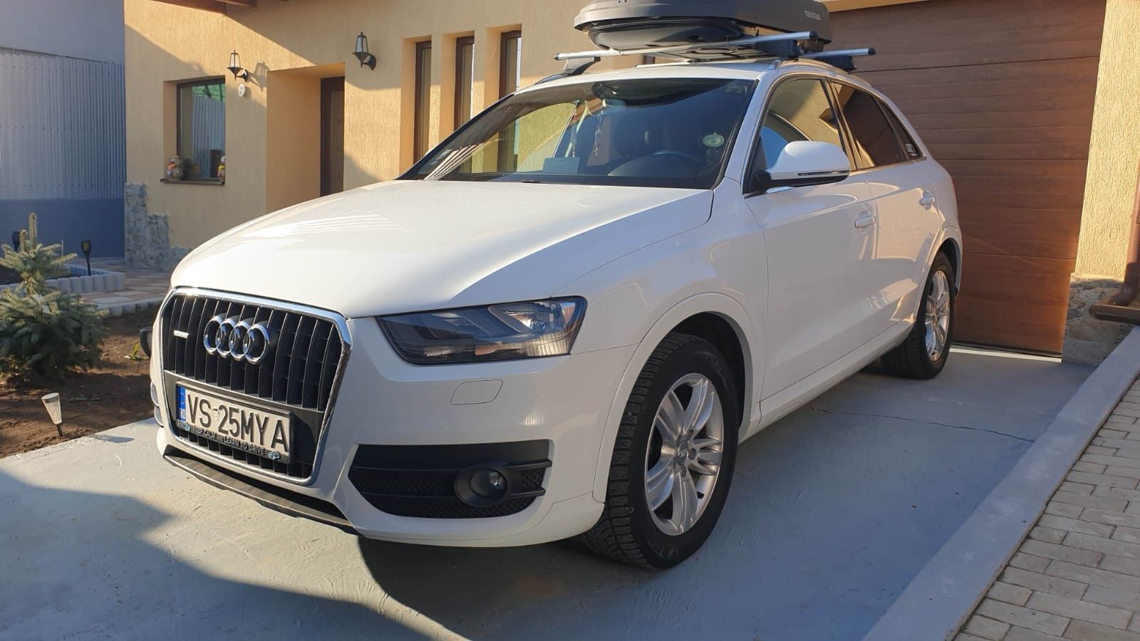 Vând Audi Q3 2.0 TFSI