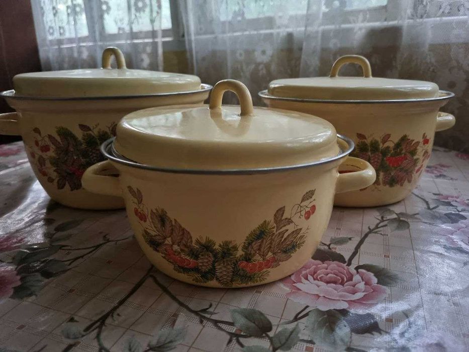 Эмалированные кастрюли 2, 3 и 4л без сколов, советские