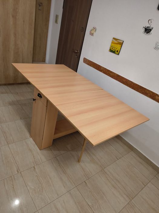 Vand masa extensibila, tip fluture