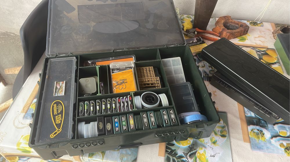 Trusa accesori pescuit crap