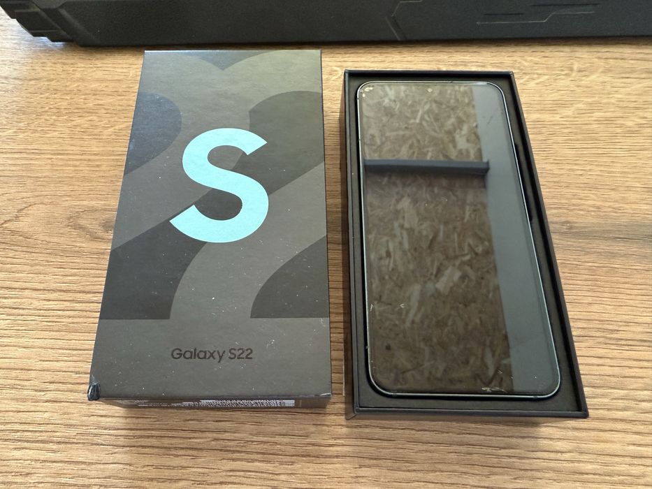 Samsung S22 bine intretinut