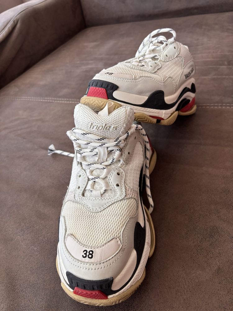 balenciaga triple S
