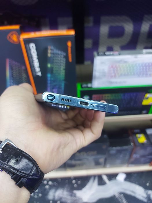 S22 ultra 12gb/256gb holati yaxshi