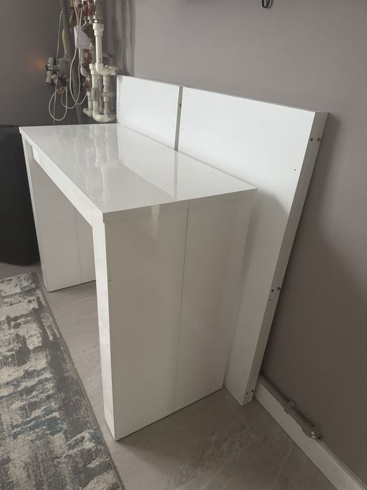Masa/ consola extensibila impecabila mdf lucios