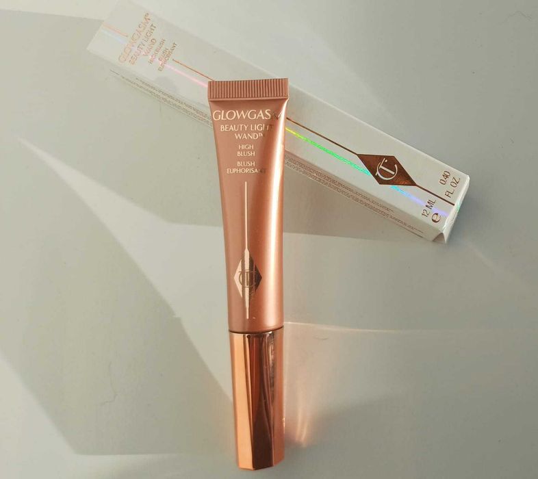 Руж Charlotte Tilbury Glowgasm Beauty Light Wand Pinkgasm