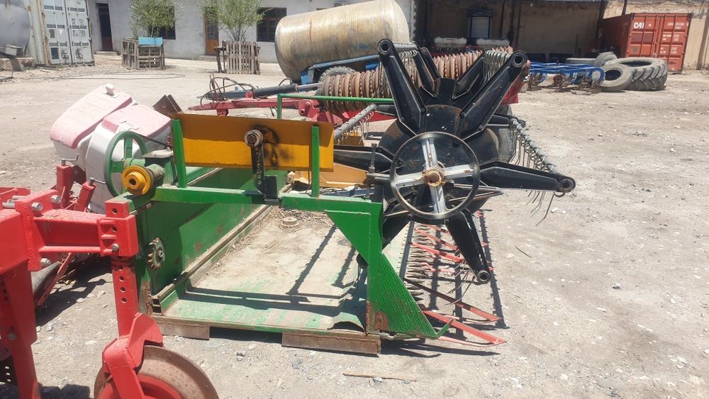 Мини жатка эни 2.5 м. Кчик трактор хам бўлади