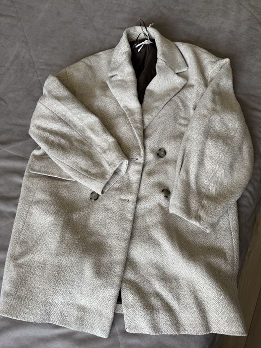 Продам пальто манго