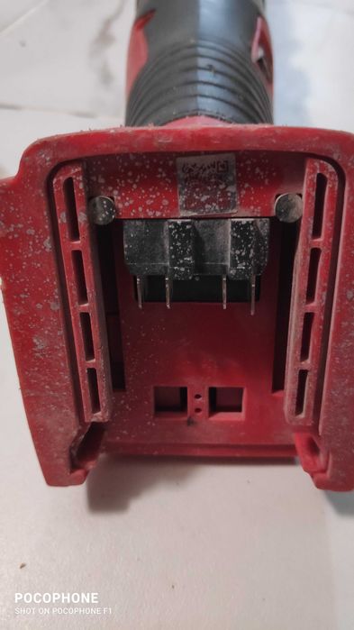 Акумулаторен Мултифункционален инструмент/Мултитул Milwaukee M18 BMT