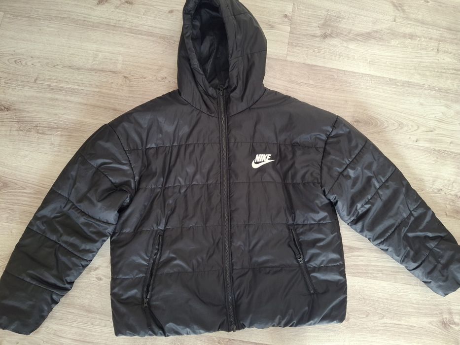 Оригинално яке Nike