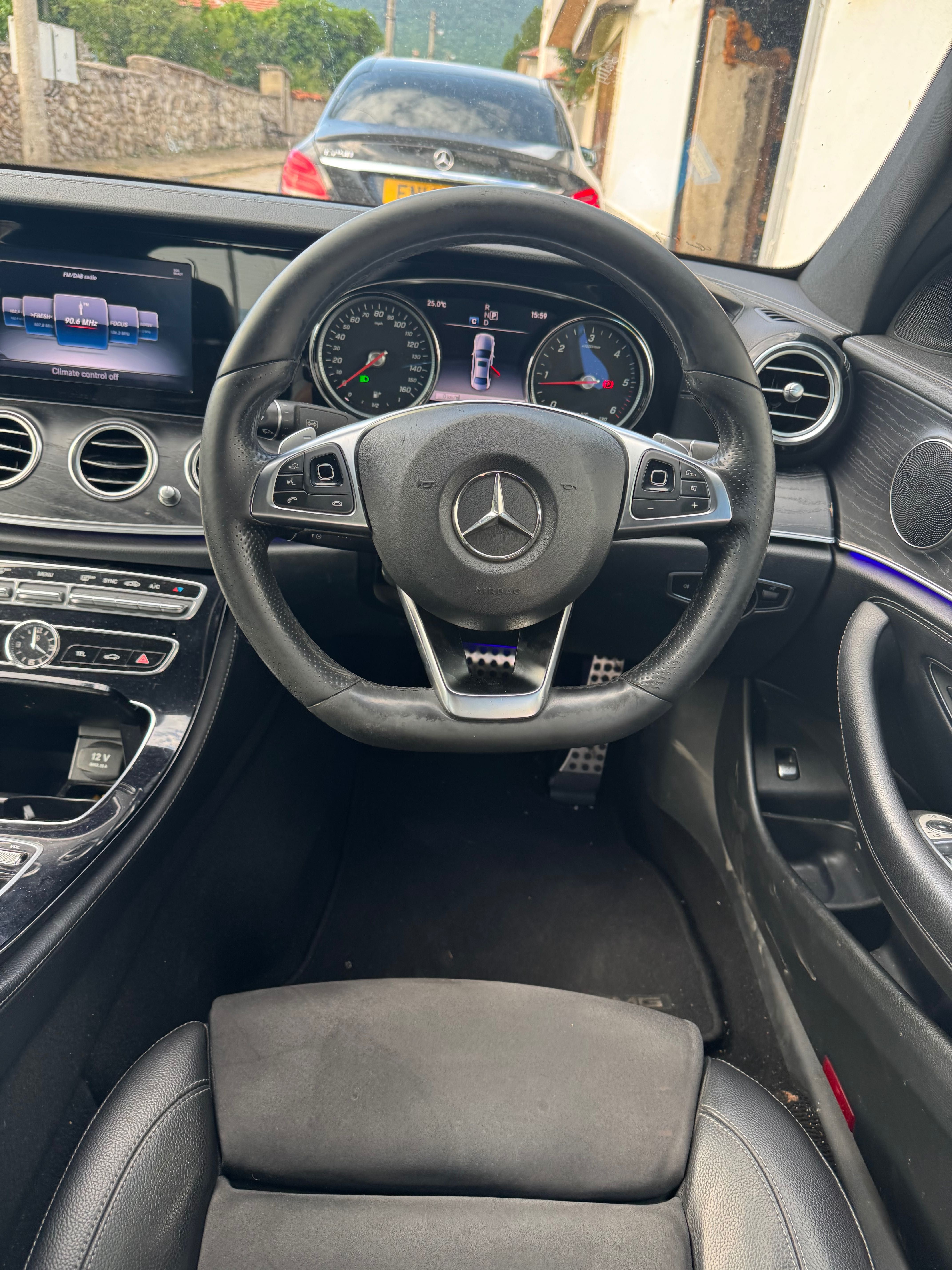 На Части Мерцедес W213 АМГ пакет