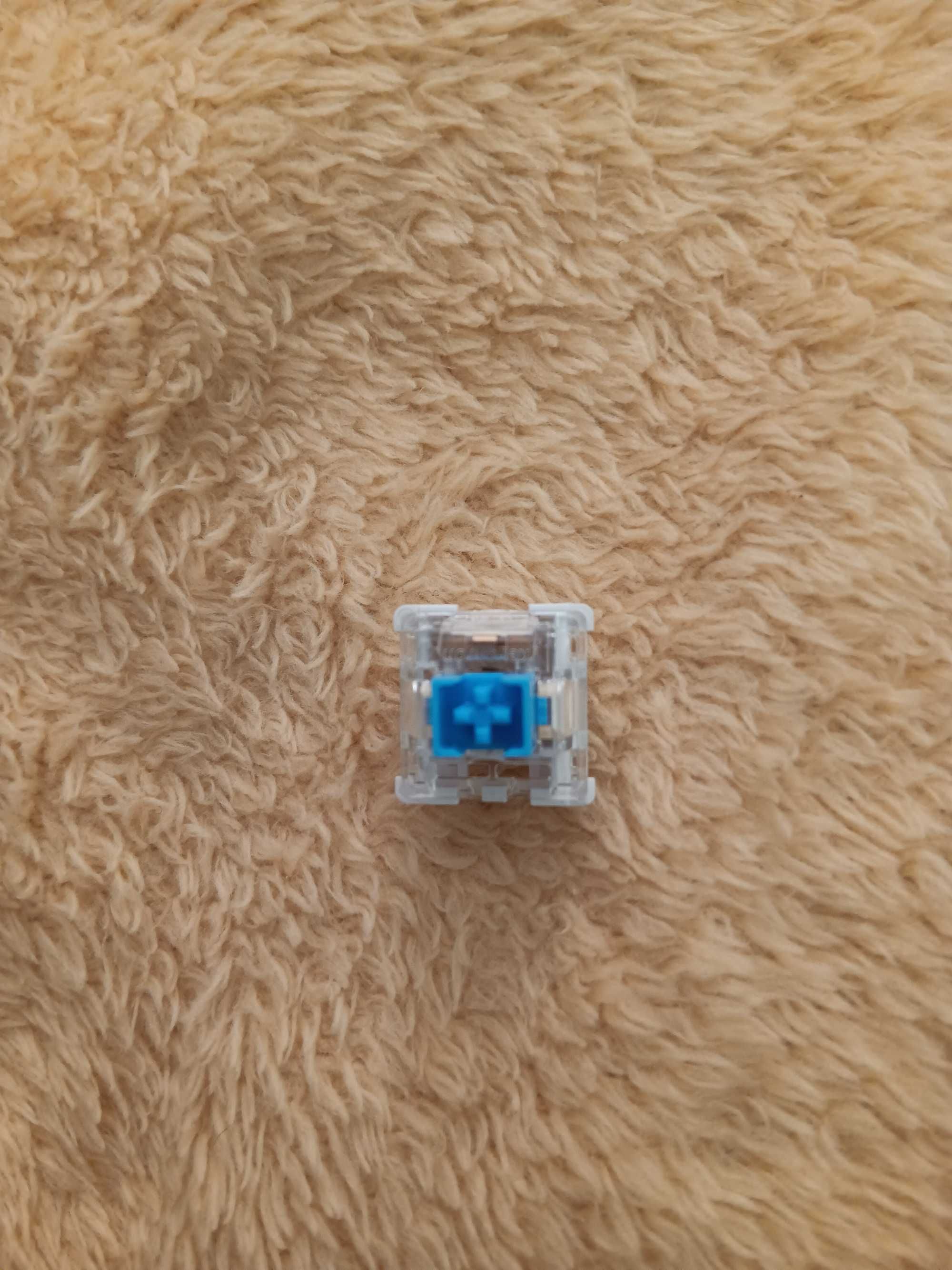 Суичове Keychron K Pro Blue(сини) + PTB капачки за клавиатура Keychron
