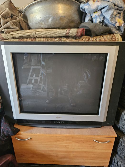 Продам телевизоры LG