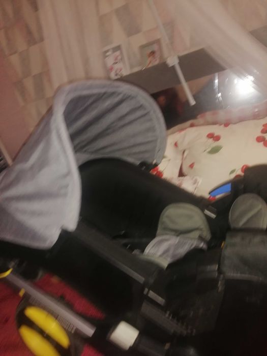 Doona 2 в 1 столче за кола и количка