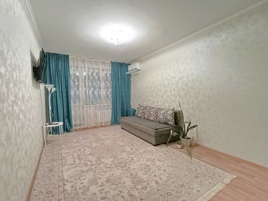 1 комнатная квартира мкр Кунаева