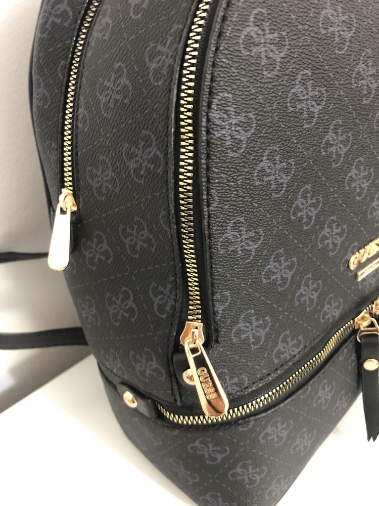 Ghiozdan Guess  calitate Premium
