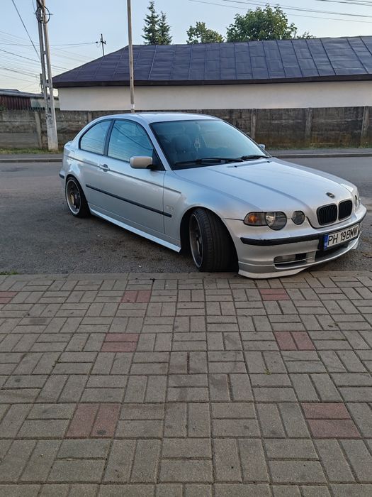 Vând BMW compact