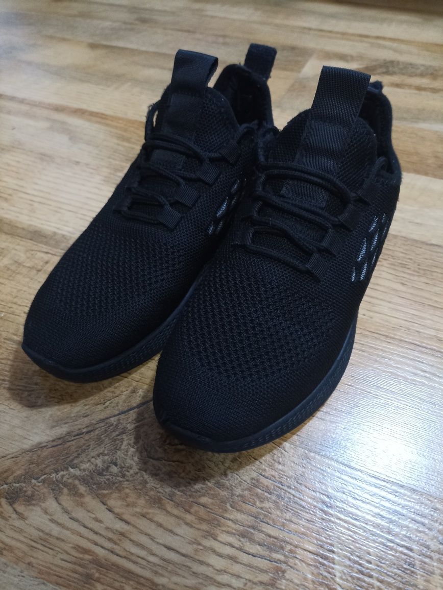 Adidași fete Nr 34