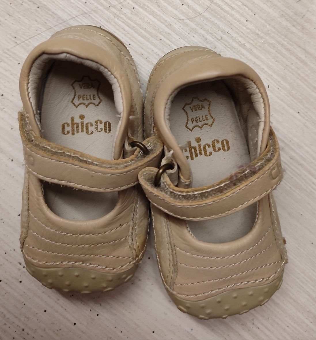 Бебешки обувки chicco 17