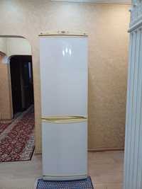 Продам двухкамерный холодильник LG. Могу доставить