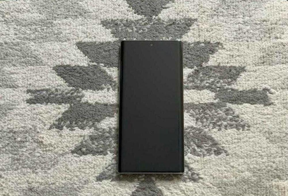 Samsung Galaxy Note 10; Aura Glow; Impecabil