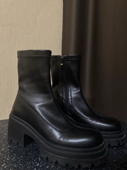 Продам ботинки весенне-осенние женские