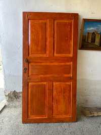 Деревянная дверь, межкомнатная в отличном состоянии