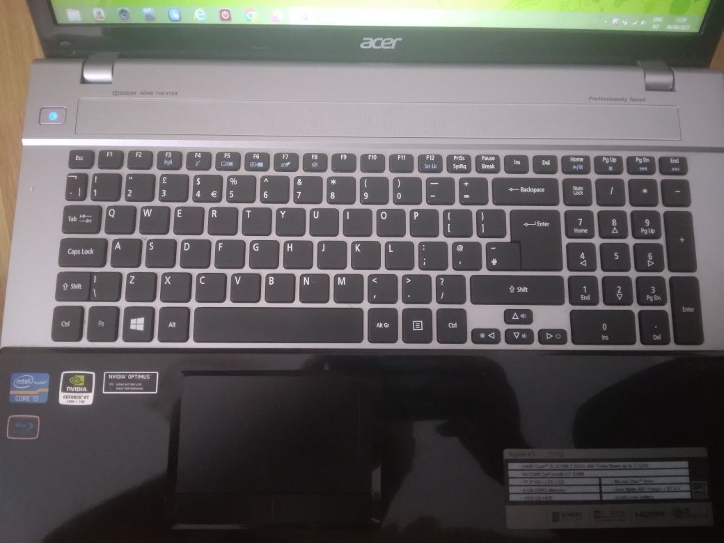 Laptop Acer Aspire V3  i5-3210M 3.1 GHz 17.3 inch