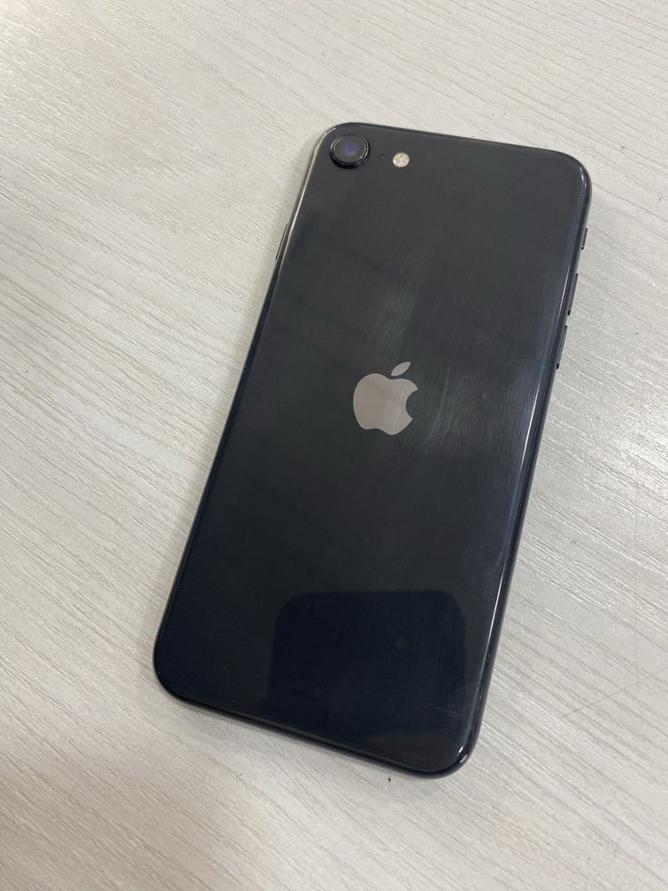 Iphone Se 2020 garantiyasi bor