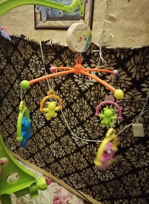 мобиль для детской кроватки