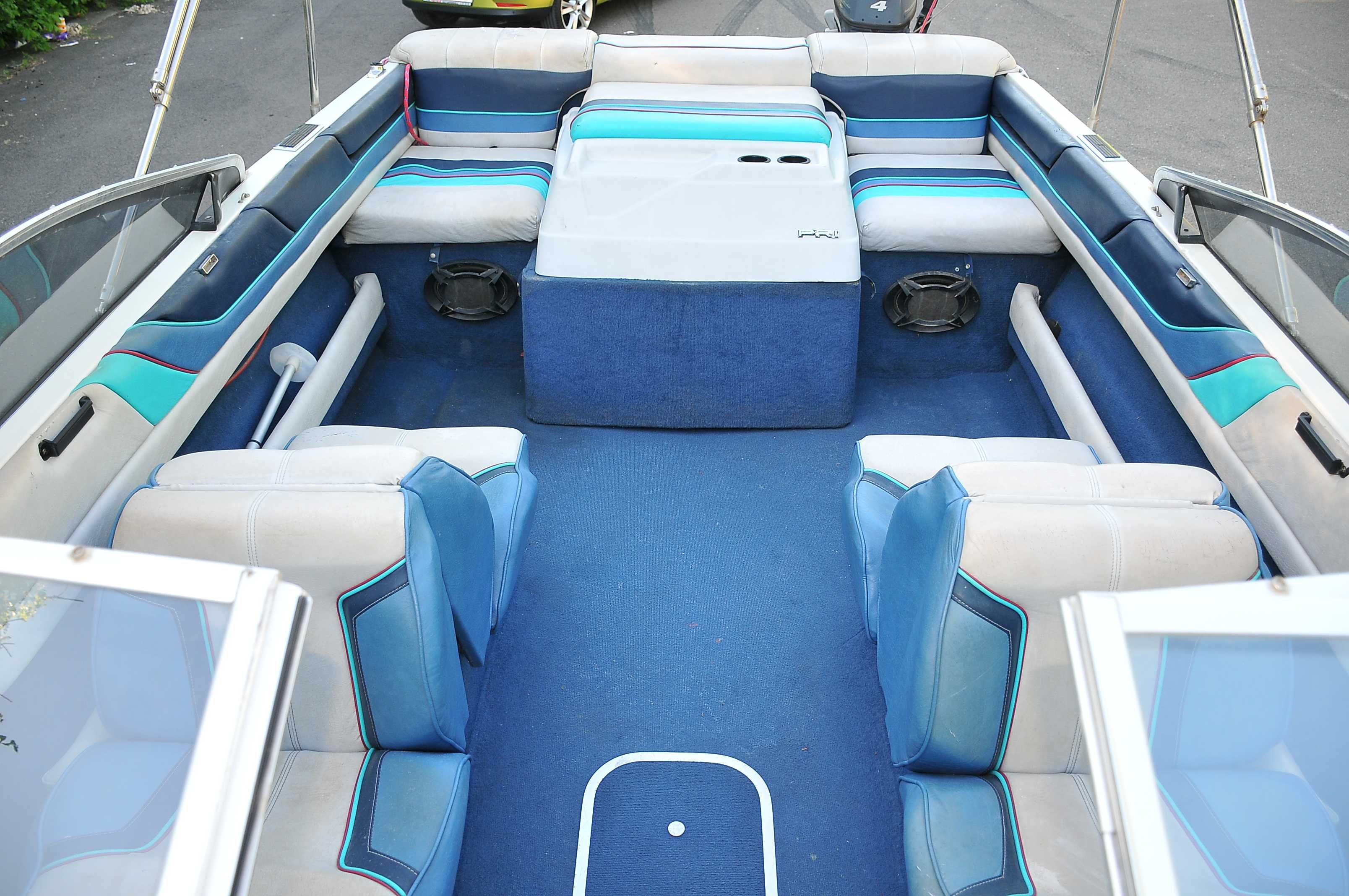 Salupa Bayliner Capri