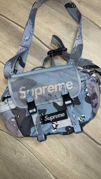 Supreme SS20 Blue чанта