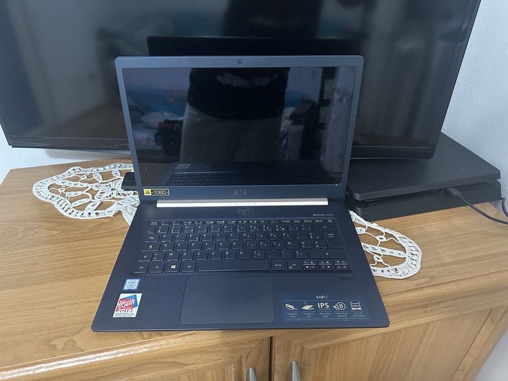 Laptop ACER SWIFT 5 cu Touch