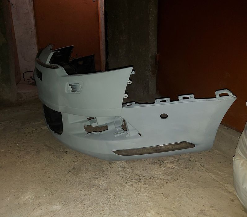 Предна броня Citroen C5 X7