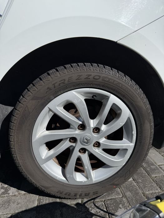 Jante originale Renault Megane 5x114.3 R16 cu anvelope noi AllSeason