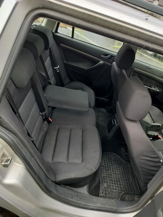 Vând Skoda Octavia 2