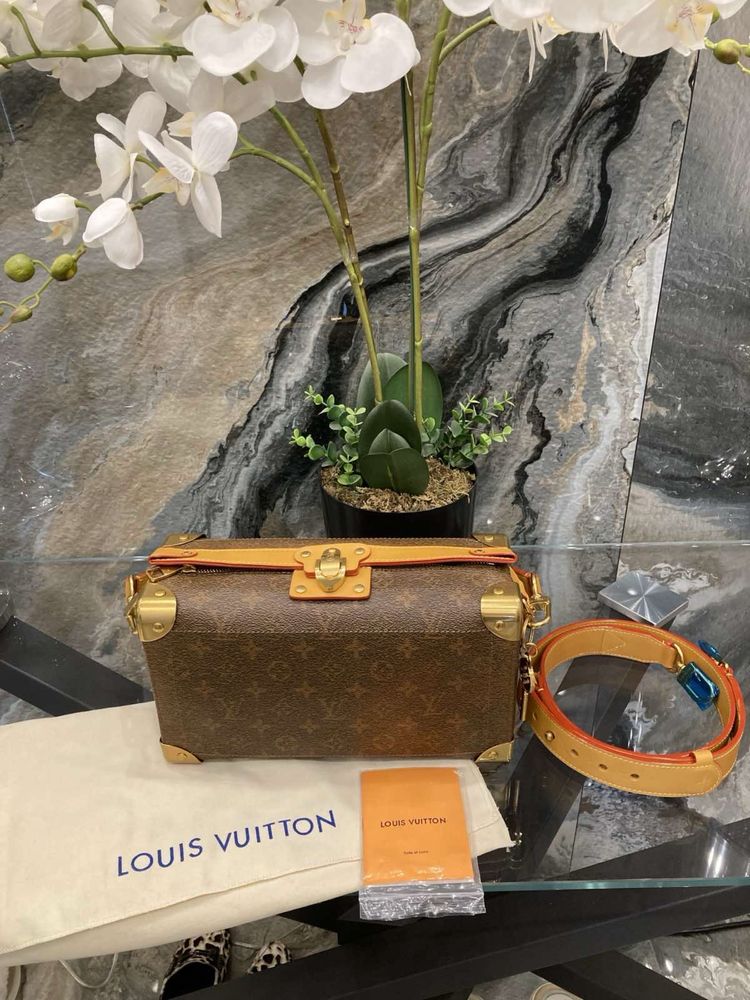 Продавам Нова чанта на Louis Vuitton
