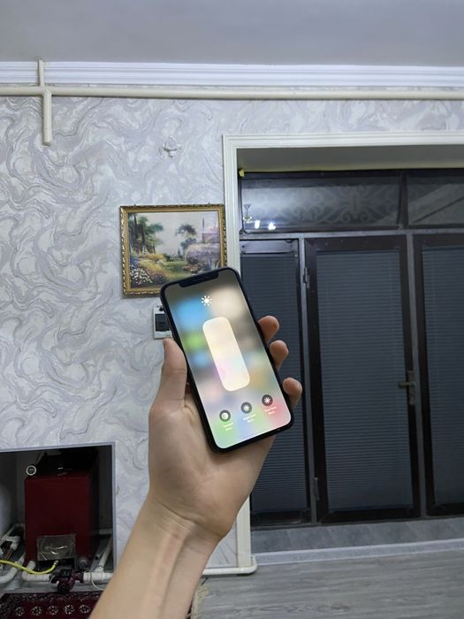 Iphone x sotiladi srochni