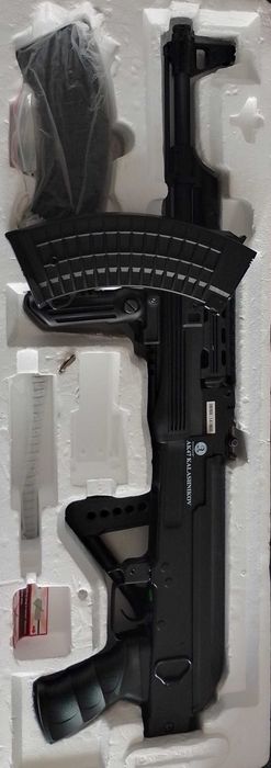 Продавам автомат Калашников  AK-47 AIRSOFT