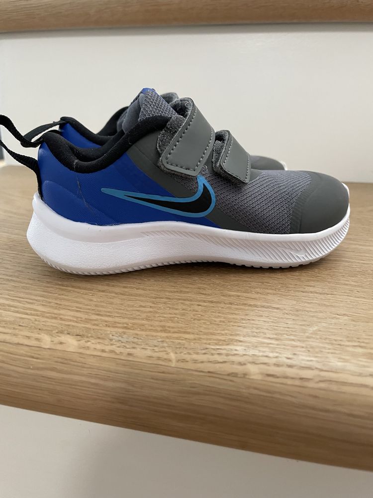 Sneakers Nike copii 23.5