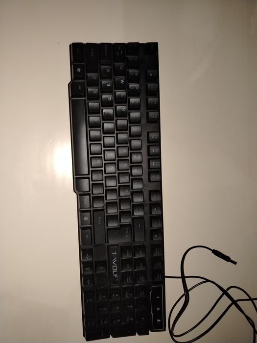 Продаю клавиатуру