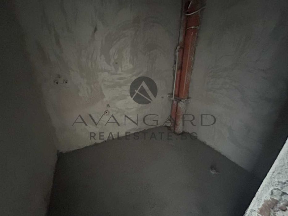 Продава се Двустаен апартамент в Пловдив, Южен - 65 кв.м за 1231 €/кв.м - Снимка #8