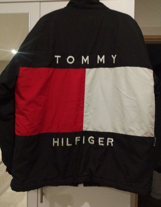 Дамски якета,много запазени.