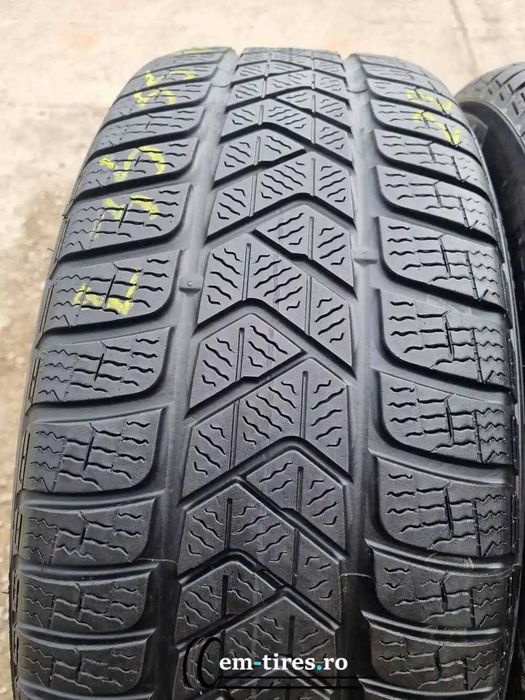 SET 2 Anvelope Iarna 235/55 R17 PIRELLI Sottozero 3 103V